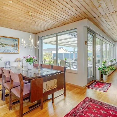 Villa Casa Fyrrevaenget Billund